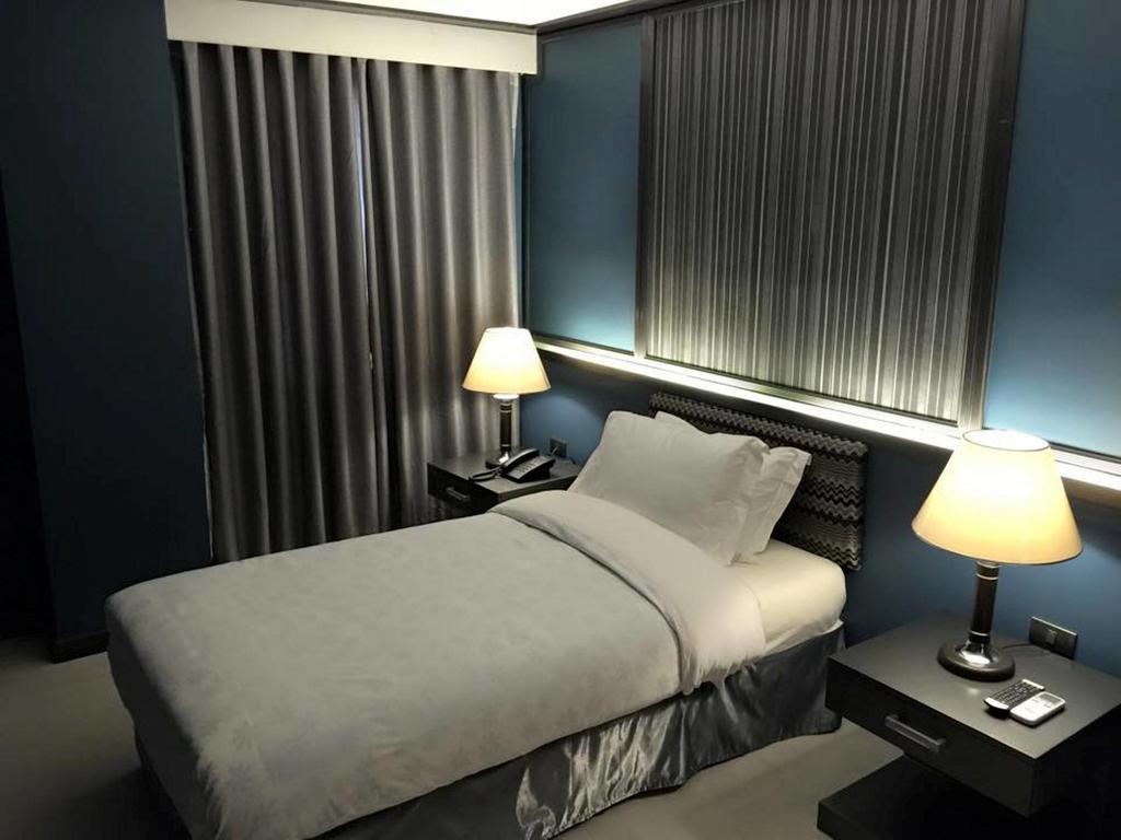 The Pepperland Hotel Легаспи Номер фото
